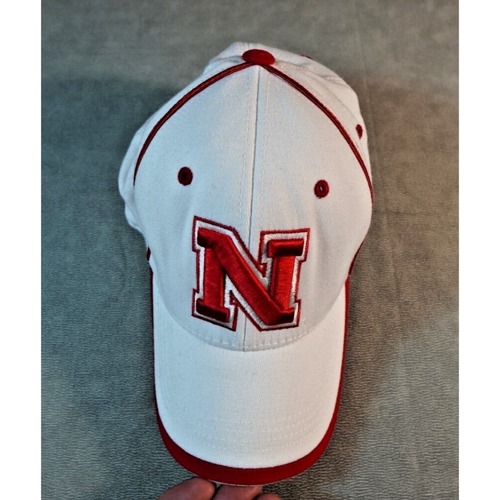 Top Of The World Nebraska Huskers Football White Hat Cap One-Fit Fitted One Size